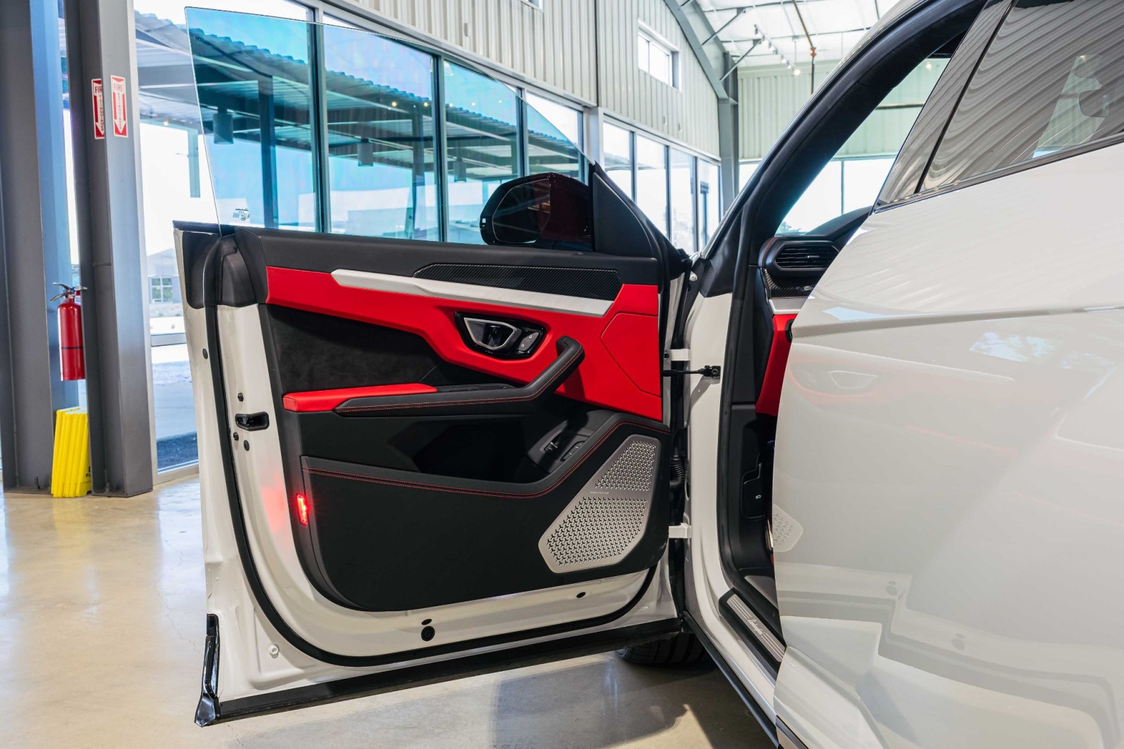 Used Car 2022 Lamborghini Urus  For Sale Under $230,000 In Boerne, Texas