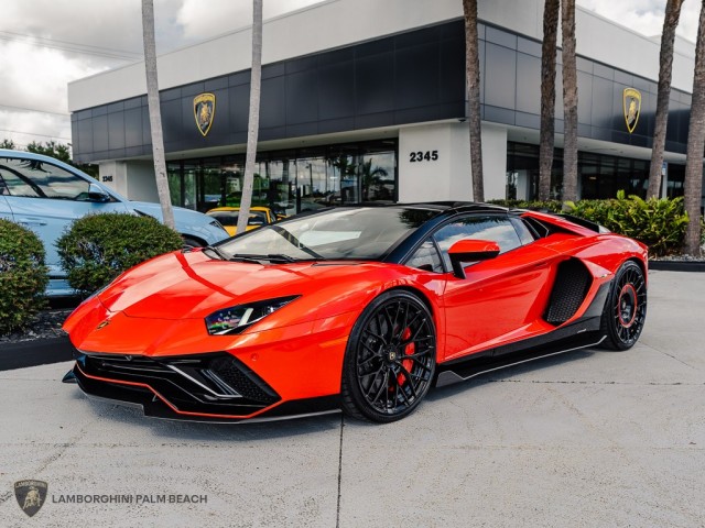 Lamborghini Aventador