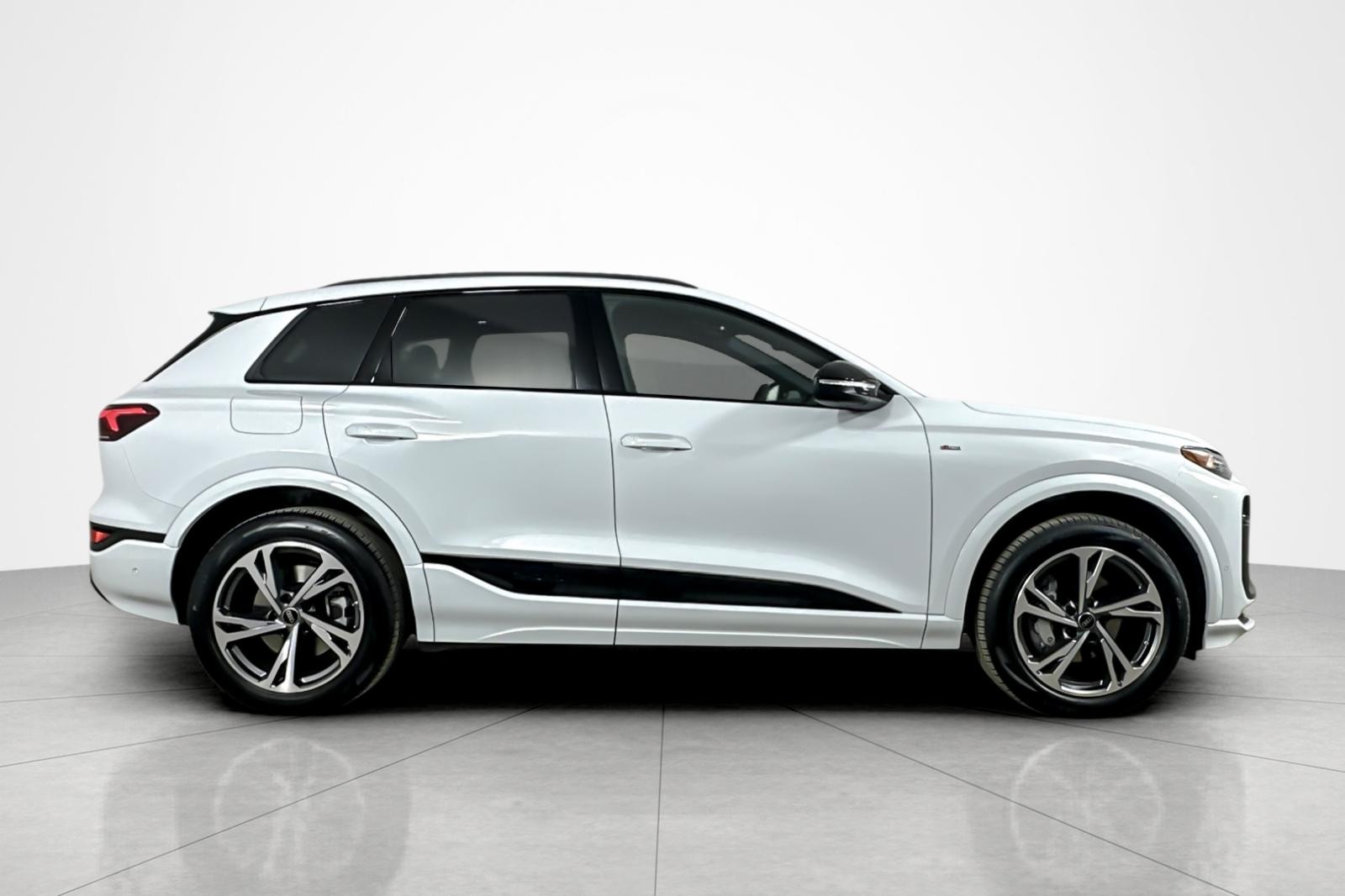 New 2027 Glacier White Metallic Audi Premium Plus quattro image 7