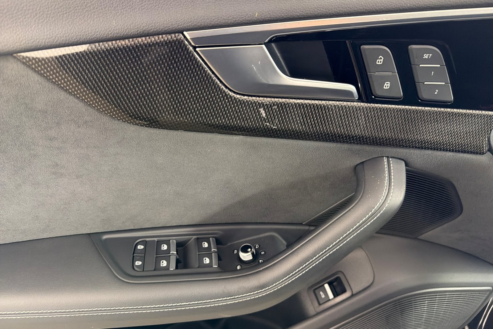 Used 2022 Mythos Black Metallic Audi Premium Plus 3.0 TFSI quattro image 10