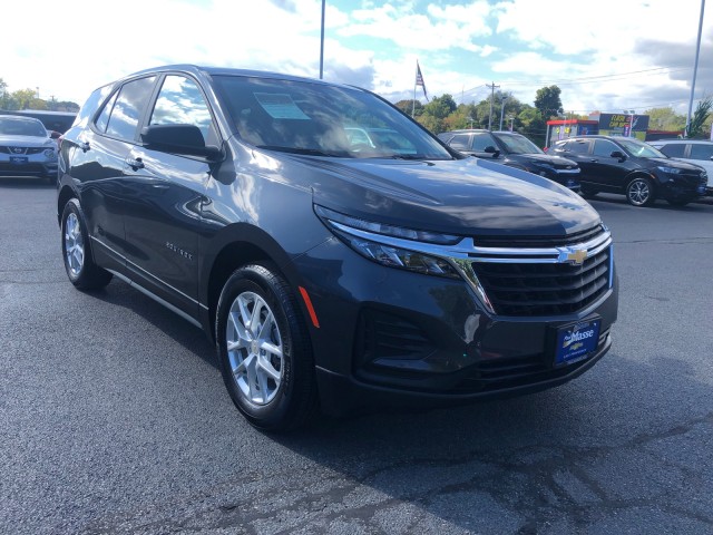 2022 Chevrolet Equinox LS 2