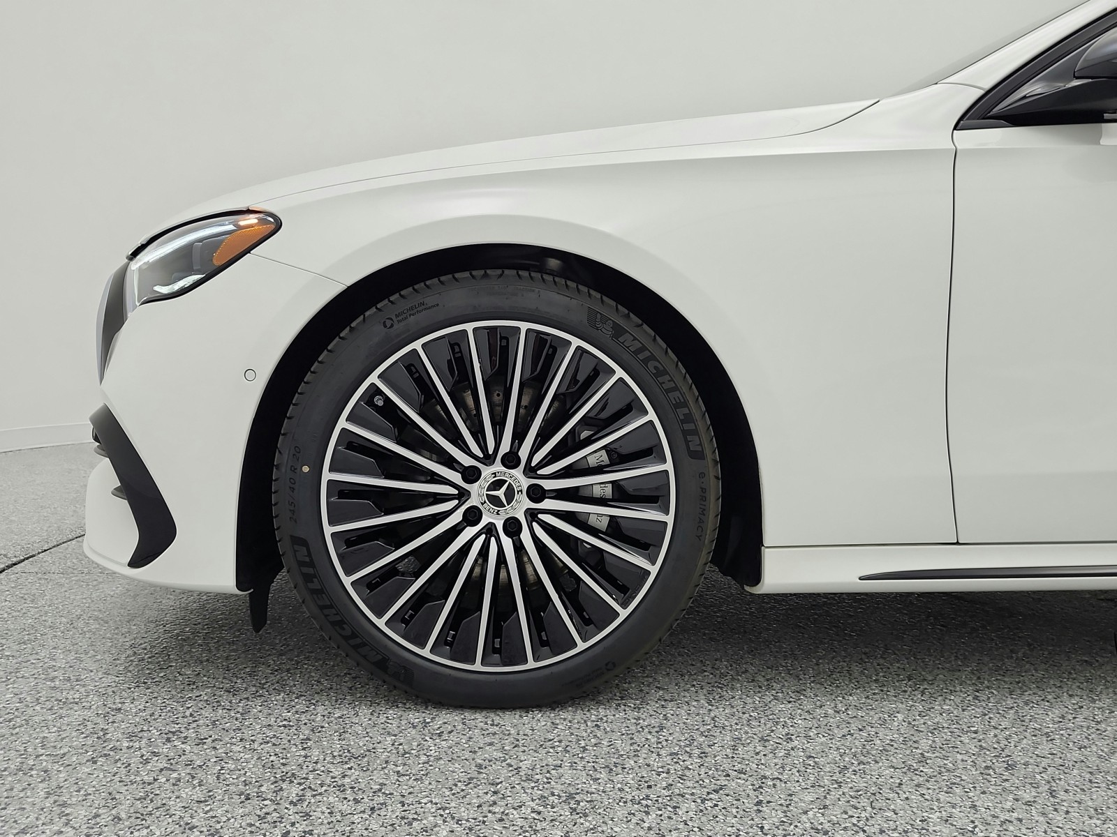 New 2026 Polar White Mercedes-Benz E 450 image 12