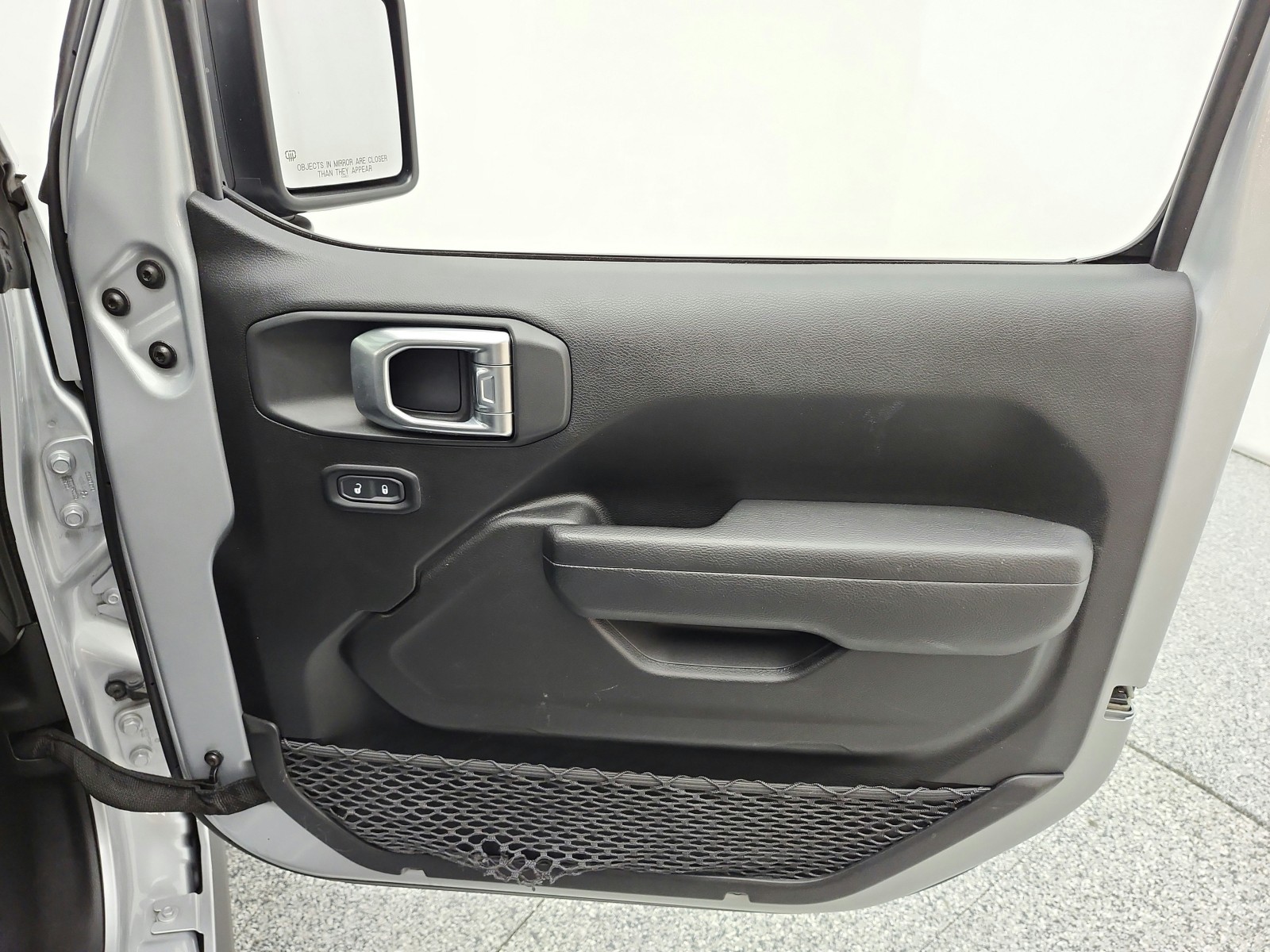 Used 2024 Silver Zynith Clearcoat Jeep Sport S image 20