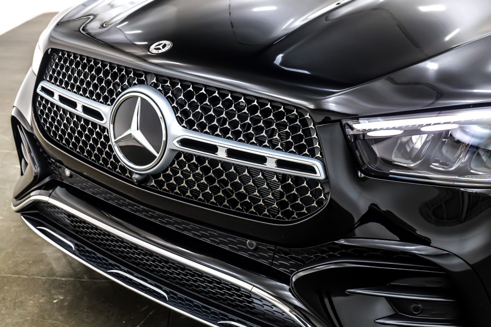 New 2026 Black Mercedes-Benz GLE 350 image 13