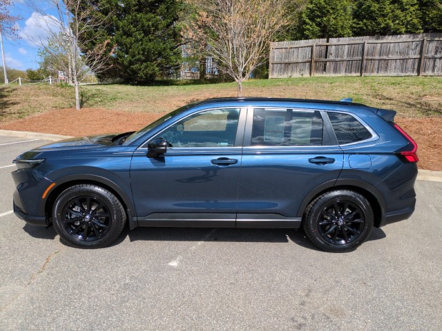 View vehicle photo 4