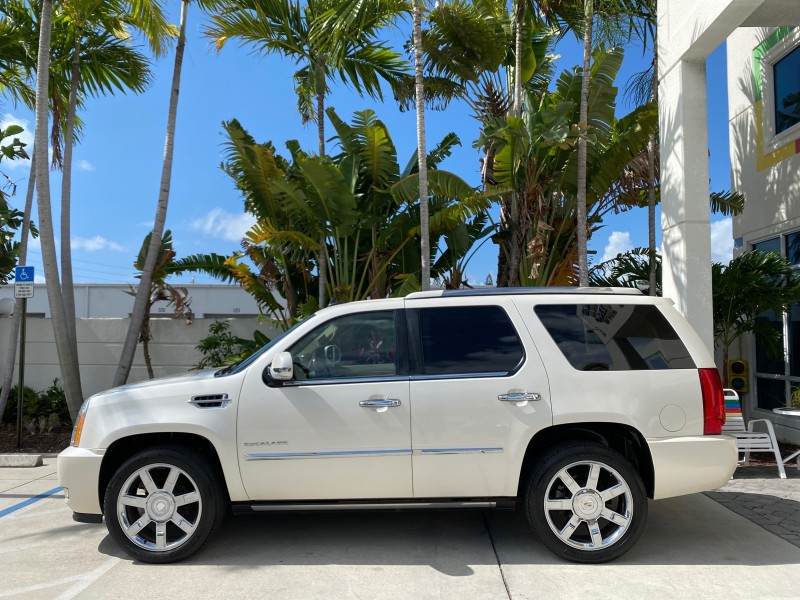 2010 Cadillac Escalade SUNROOF NAV Premium LOW MILES 66,933 in ,