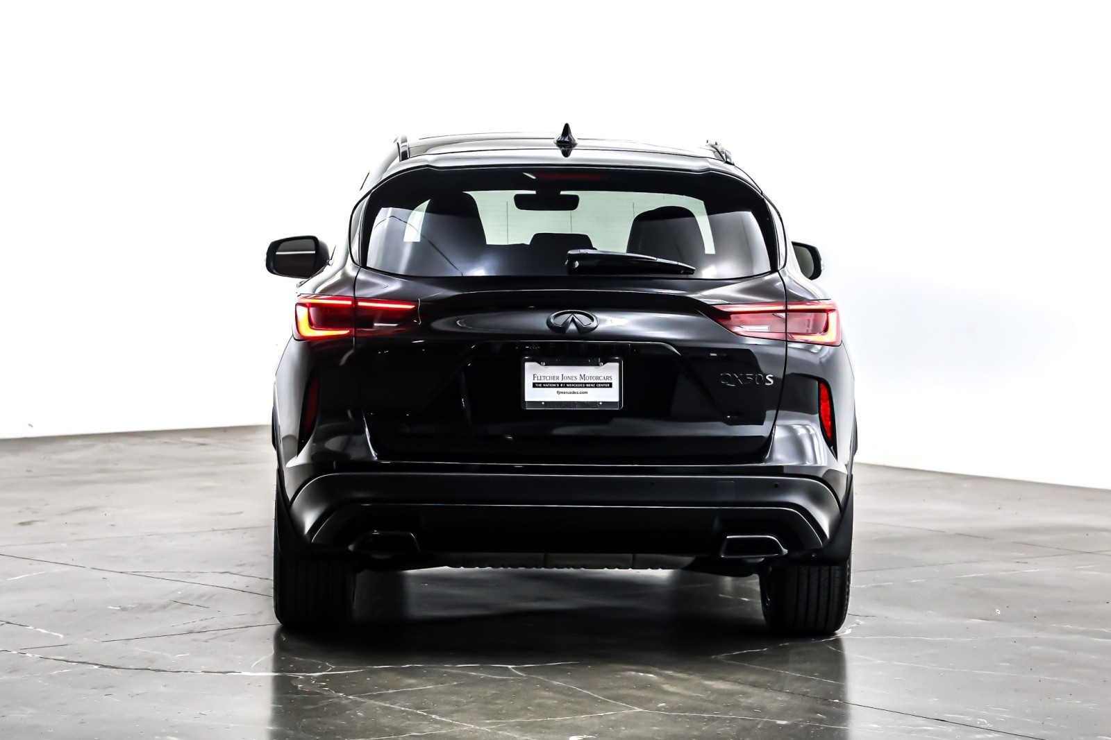 Used 2023 Black Obsidian INFINITI SPORT FWD image 5