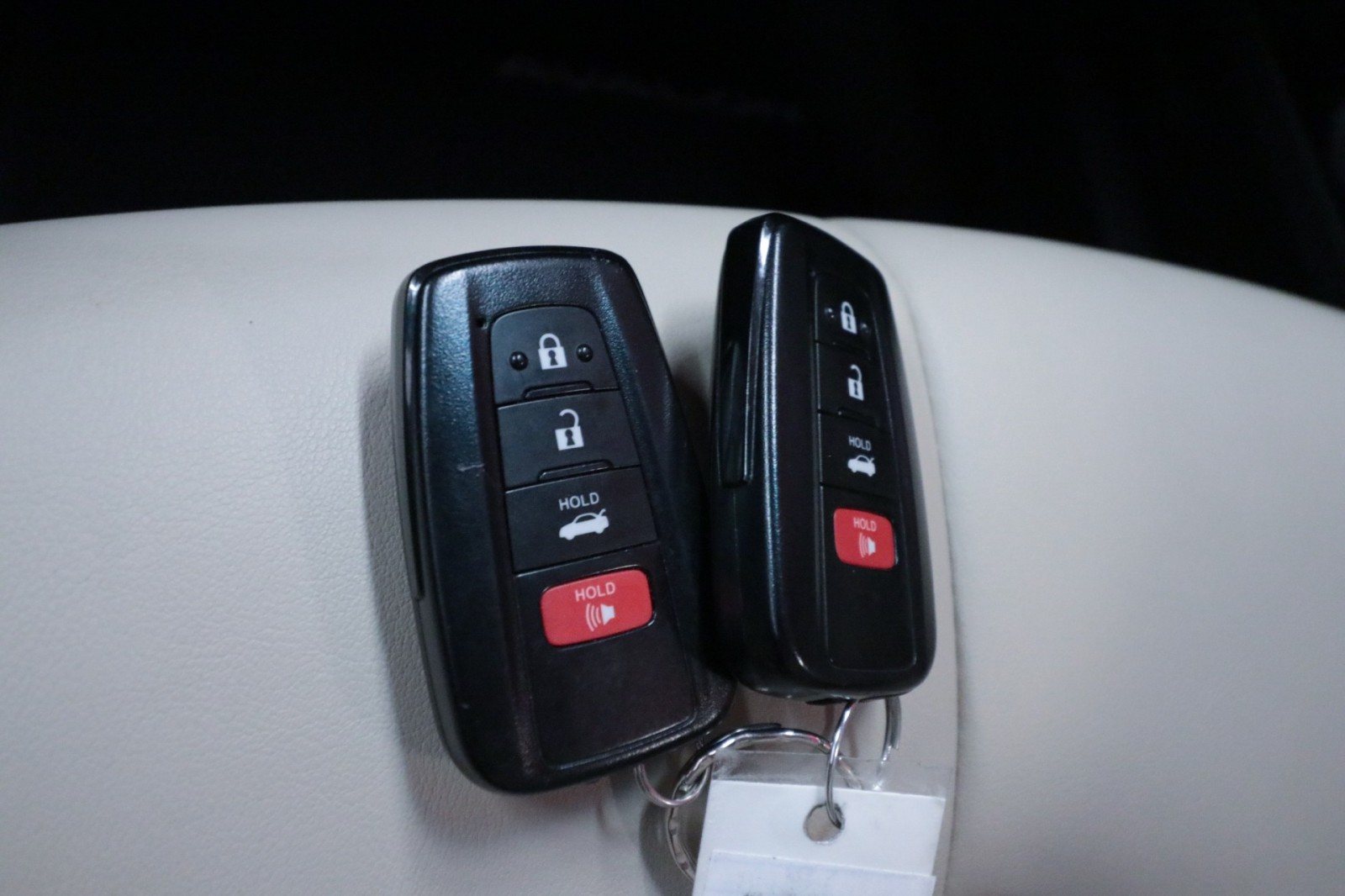 Used Car 2021 Toyota Avalon  Hybrid Xle For Sale Under $30,000 In Austin, Texas