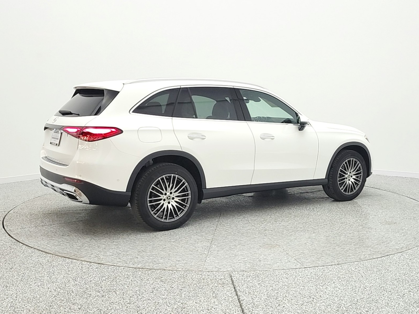 New 2026 Polar White Mercedes-Benz GLC 300 SUV image 5