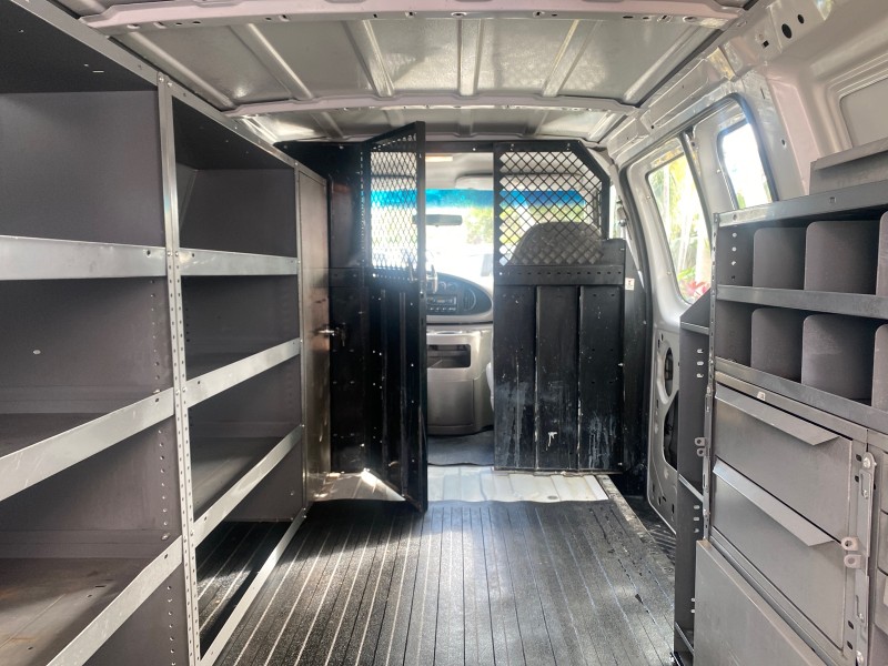 2000 Ford Econoline Cargo Van LOW MILES 68,046 in , 