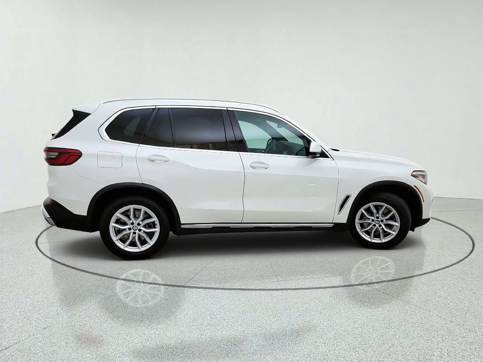 Used 2020 Alpine White BMW sDrive40i image 7