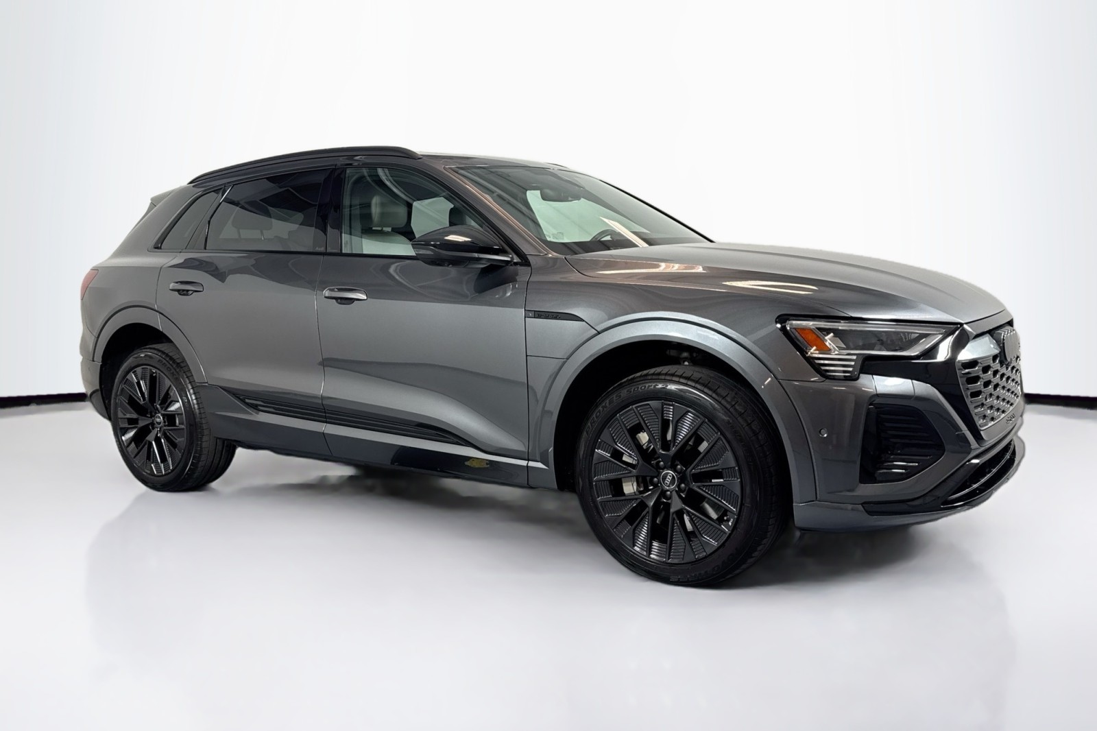 Used 2024 Daytona Gray Pearl Effect Audi Prestige image 3