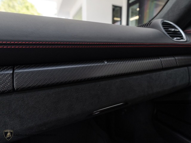 Porsche 718 Cayman