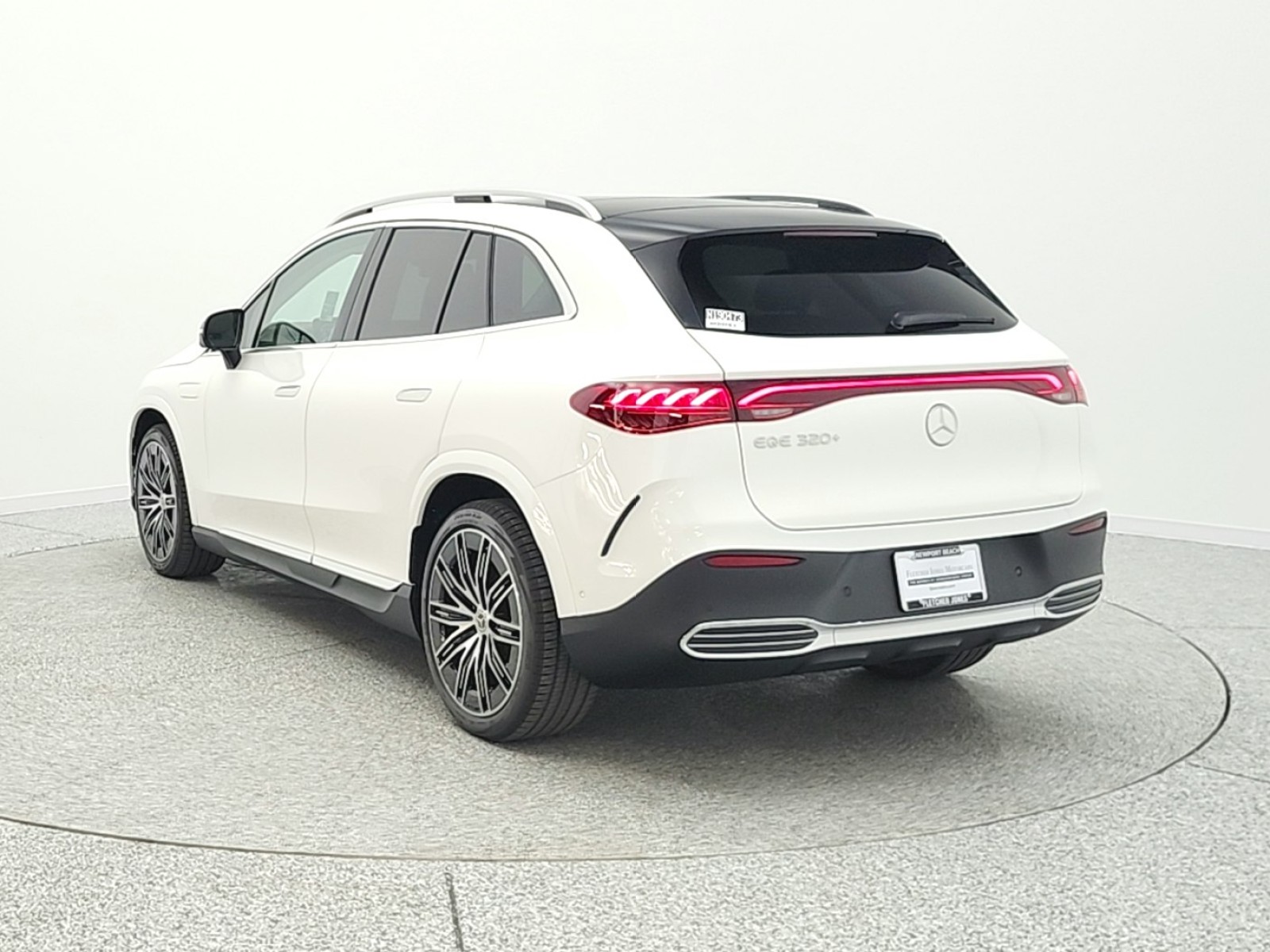 New 2026 Polar White Mercedes-Benz EQE 320+ image 7