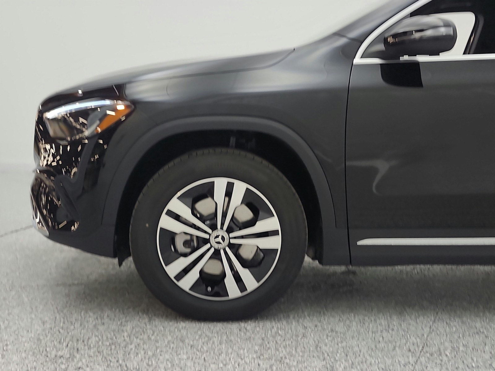 New 2026 Night Black Mercedes-Benz GLA 250 image 25