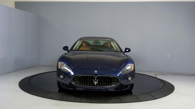 2010 Maserati GranTurismo  2