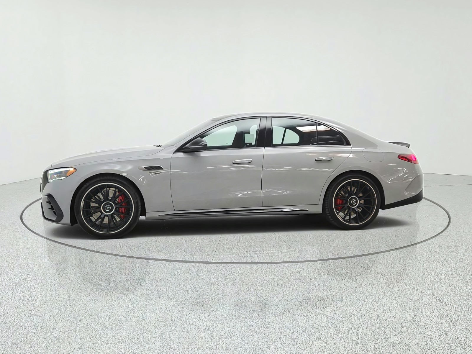 New 2027 MANUFAKTUR Alpine Grey Mercedes-Benz AMG® E 53 Hybrid Sedan image 8