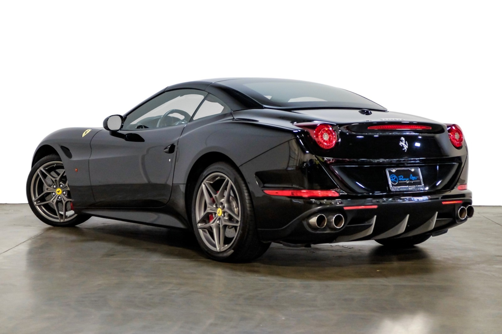 2015 Ferrari California T Convertible MagneRide HiFiSound Shields 20ForgedAlloys FullPwr 15