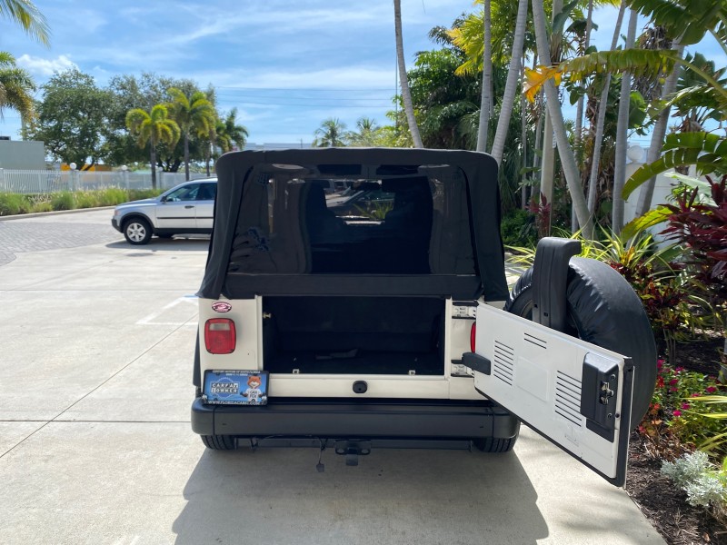 2005 Jeep Wrangler SE 4WD LOW MILES 29,371 1 OWNER in ,