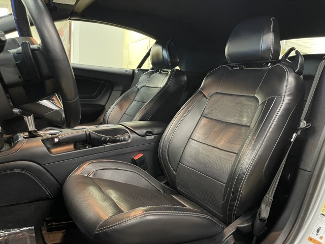 2021 Ford Mustang GT Premium 22
