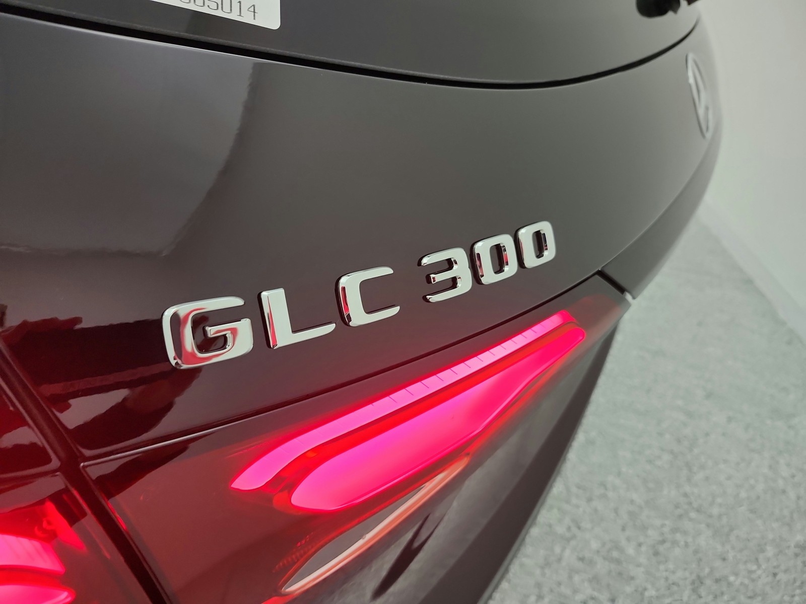 New 2026 Black Mercedes-Benz GLC 300 image 17