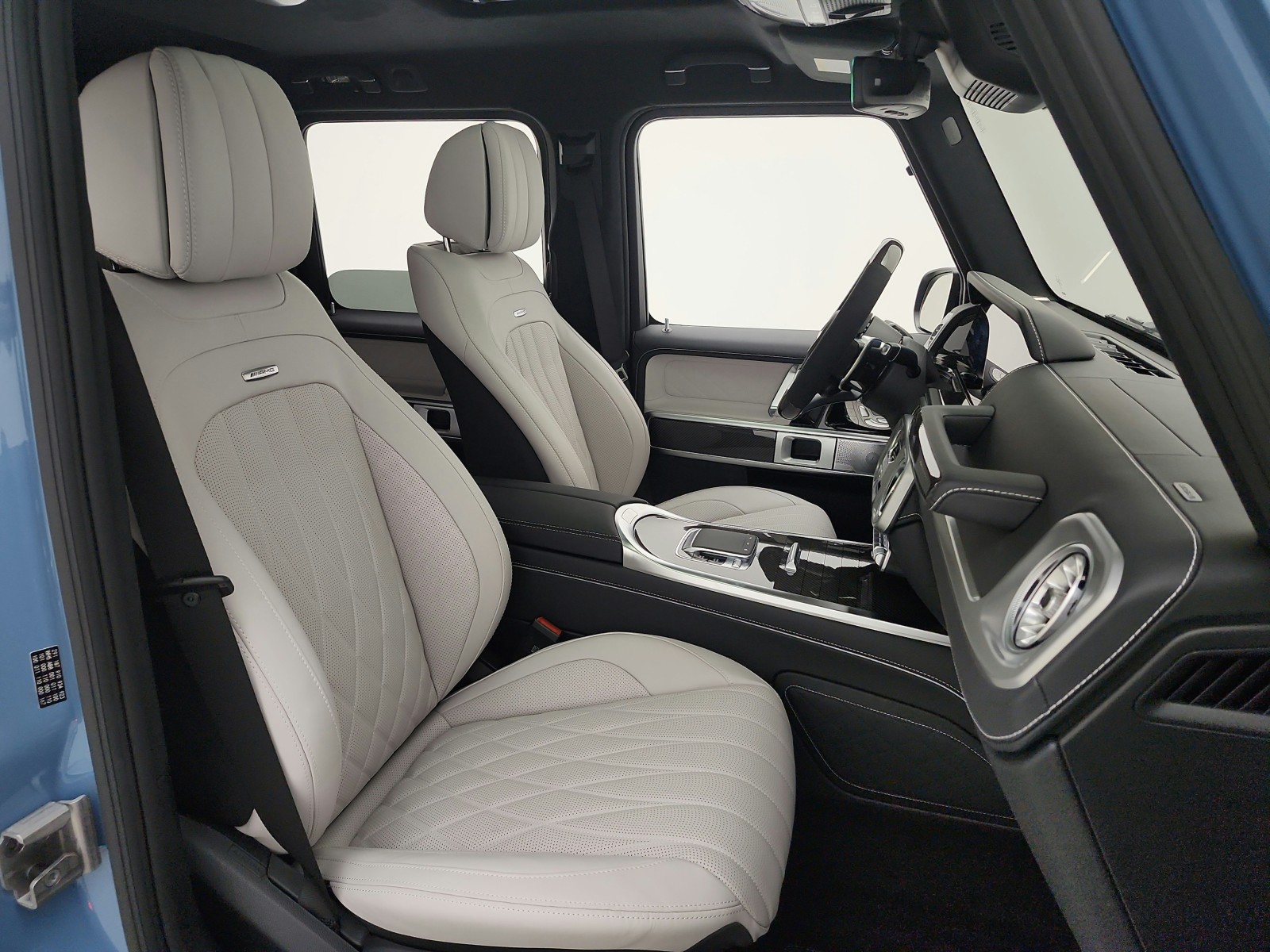 New 2026 MANUFAKTUR Signature China Blue Mercedes-Benz AMG® G 63 image 15