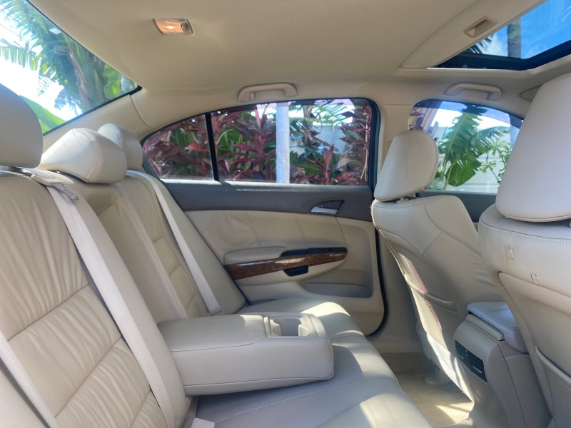 2010 Honda Accord Sdn EX-L LOW MILES 68,167 in , 