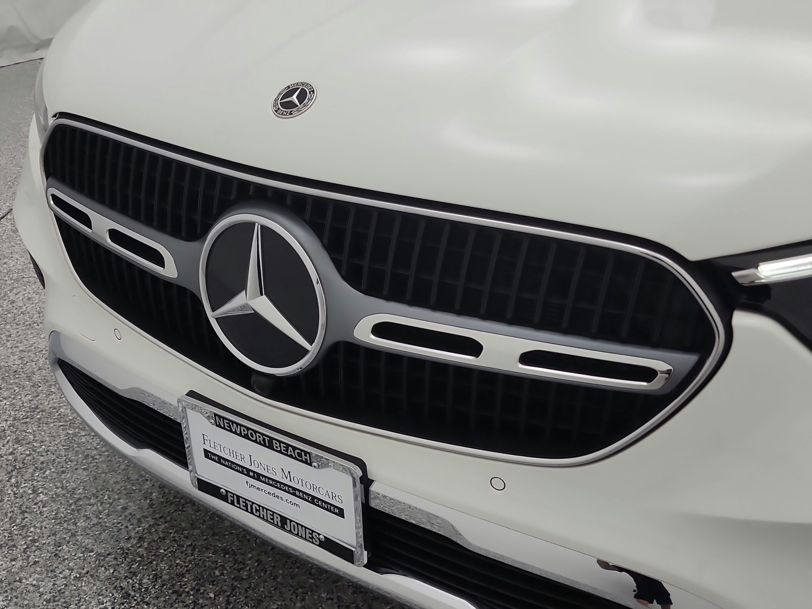 Certified Used 2025 Polar White Mercedes-Benz GLC 300 SUV image 18