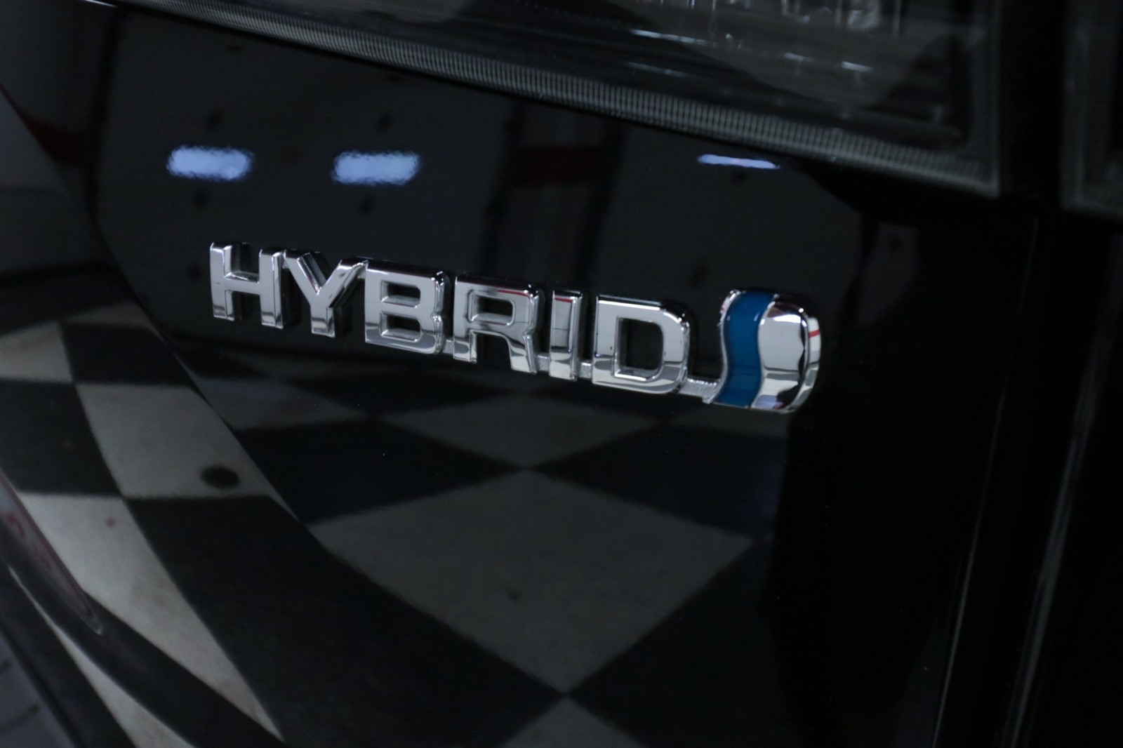 Used Car 2023 Toyota Highlander  Hybrid Bronze Edition For Sale Under $40,000 In Austin, Texas