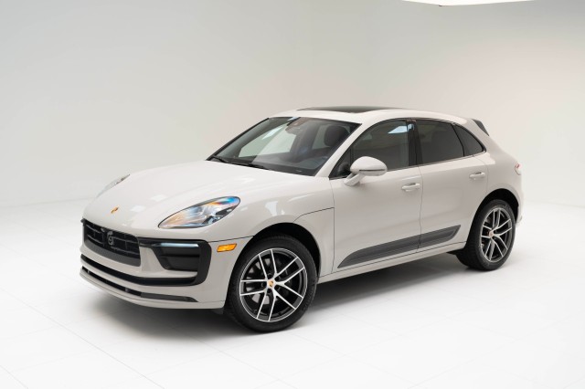 2025  Macan  in , 