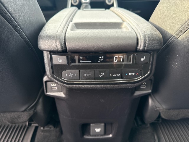 ToyotaGrand Highlander37