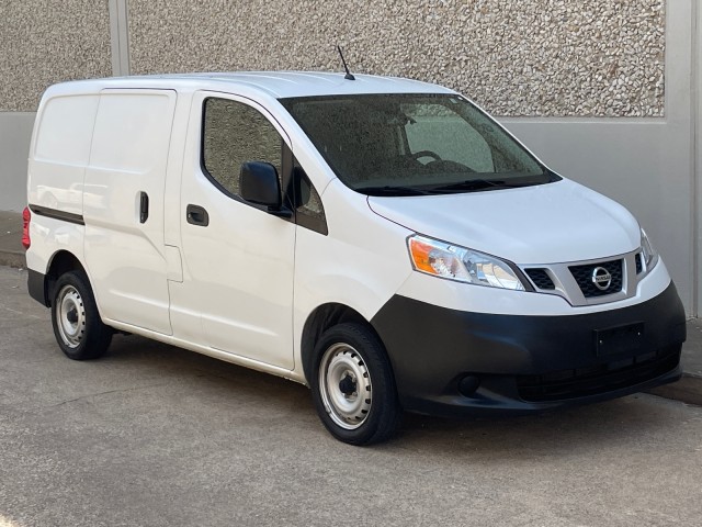 2017 Nissan NV200 Compact Cargo S 8