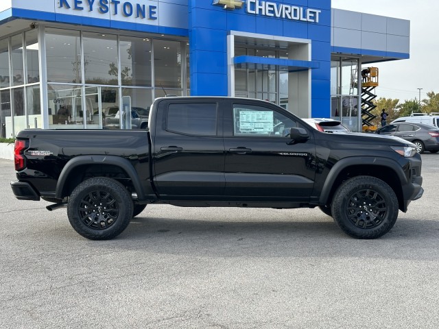 2024 Chevrolet Colorado 4WD Trail Boss 2