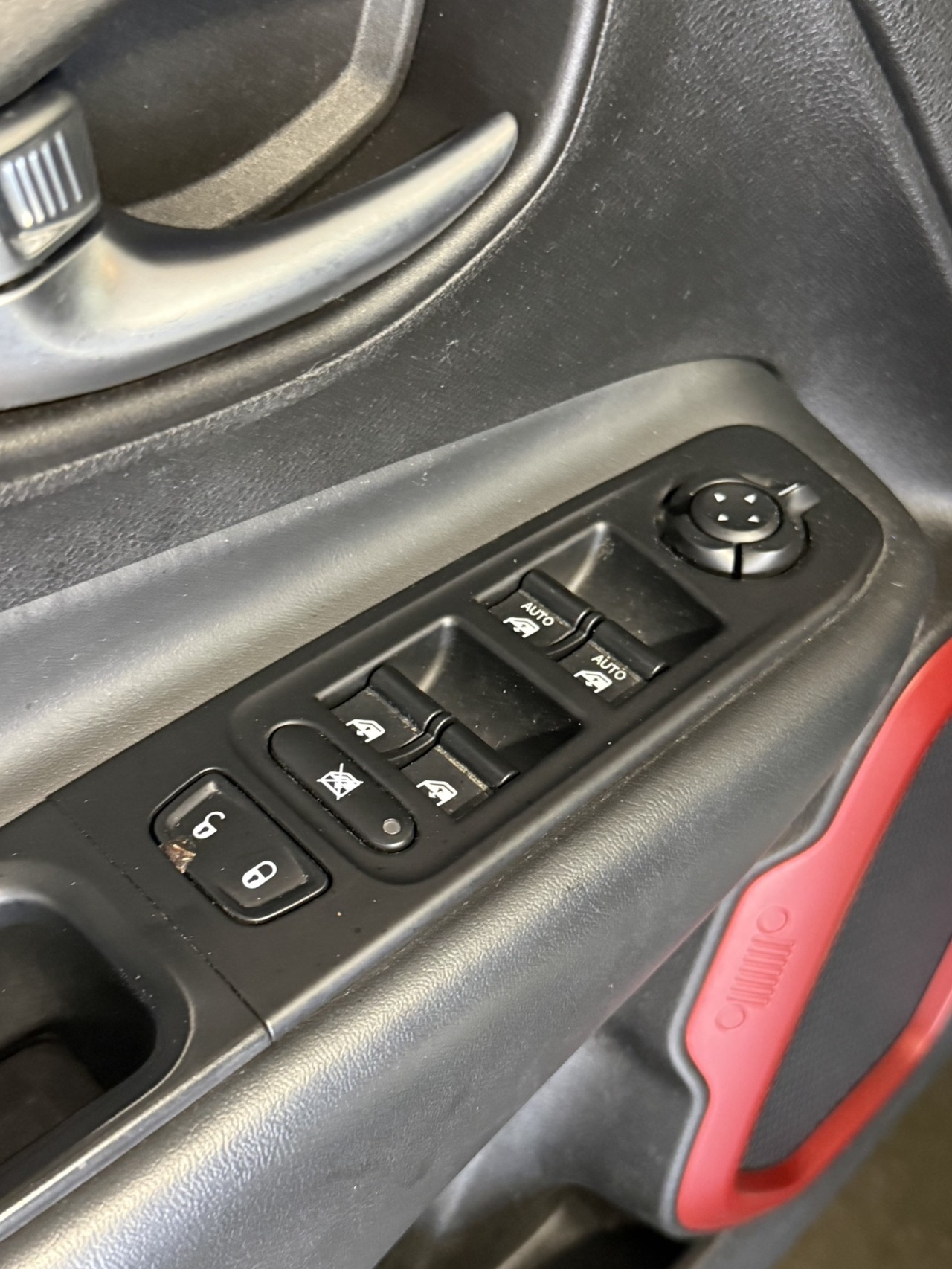 2017 Jeep Renegade Trailhawk - Photo 14