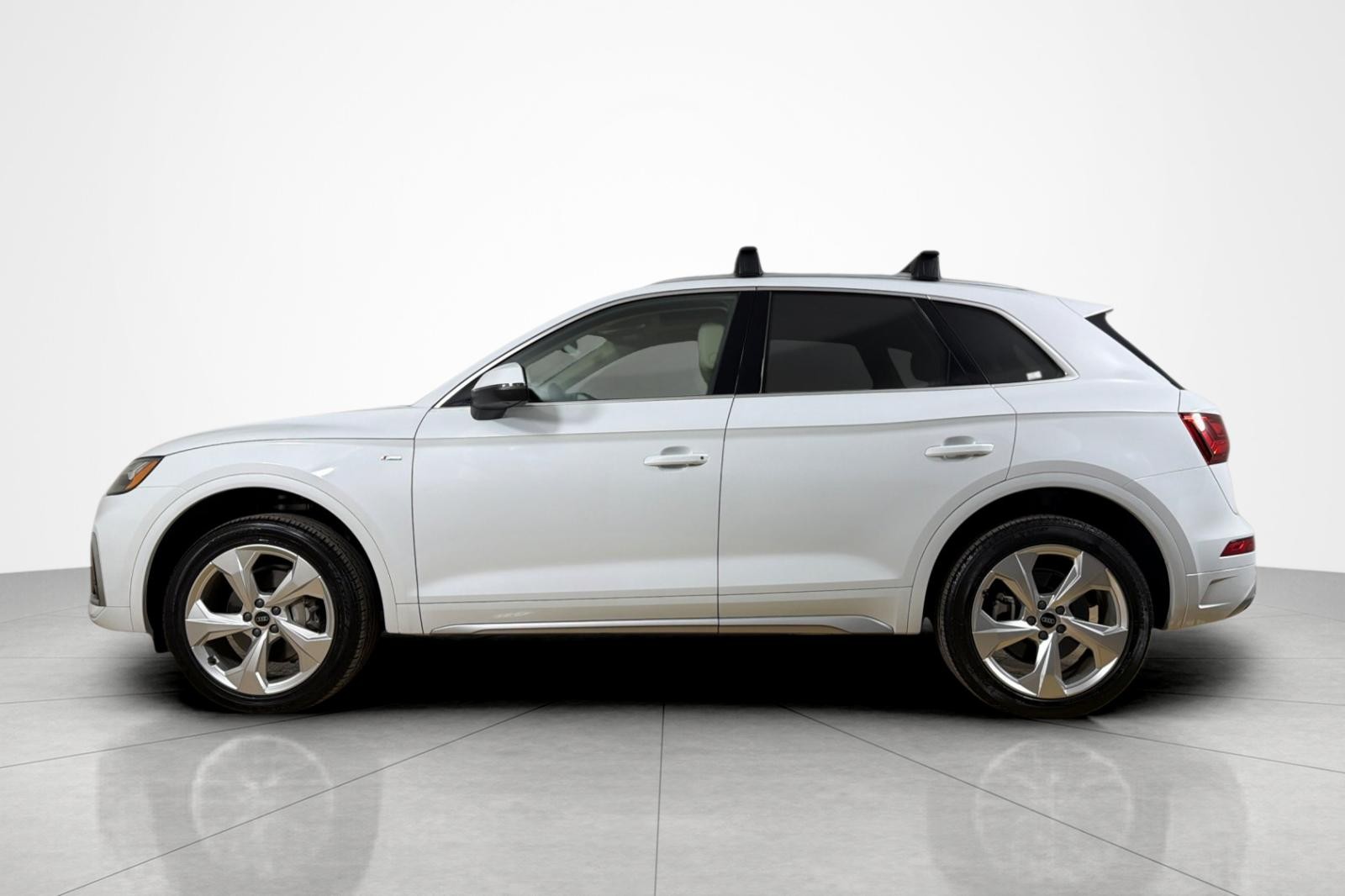 Used 2023 Glacier White Metallic Audi S line Premium Plus 45 TFSI quattro image 2
