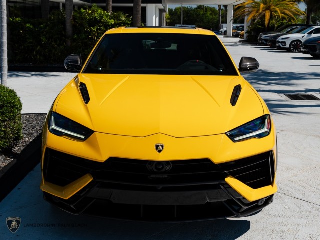 2023 Lamborghini Urus Performante in , 