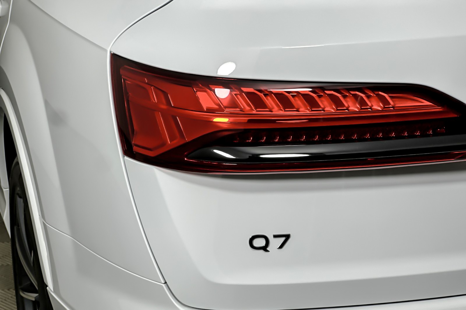 New 2026 Glacier White Metallic Audi Premium Plus 45 quattro image 26