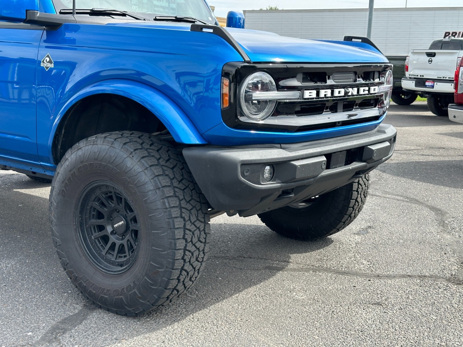 2022 Ford Bronco Black Diamond 3