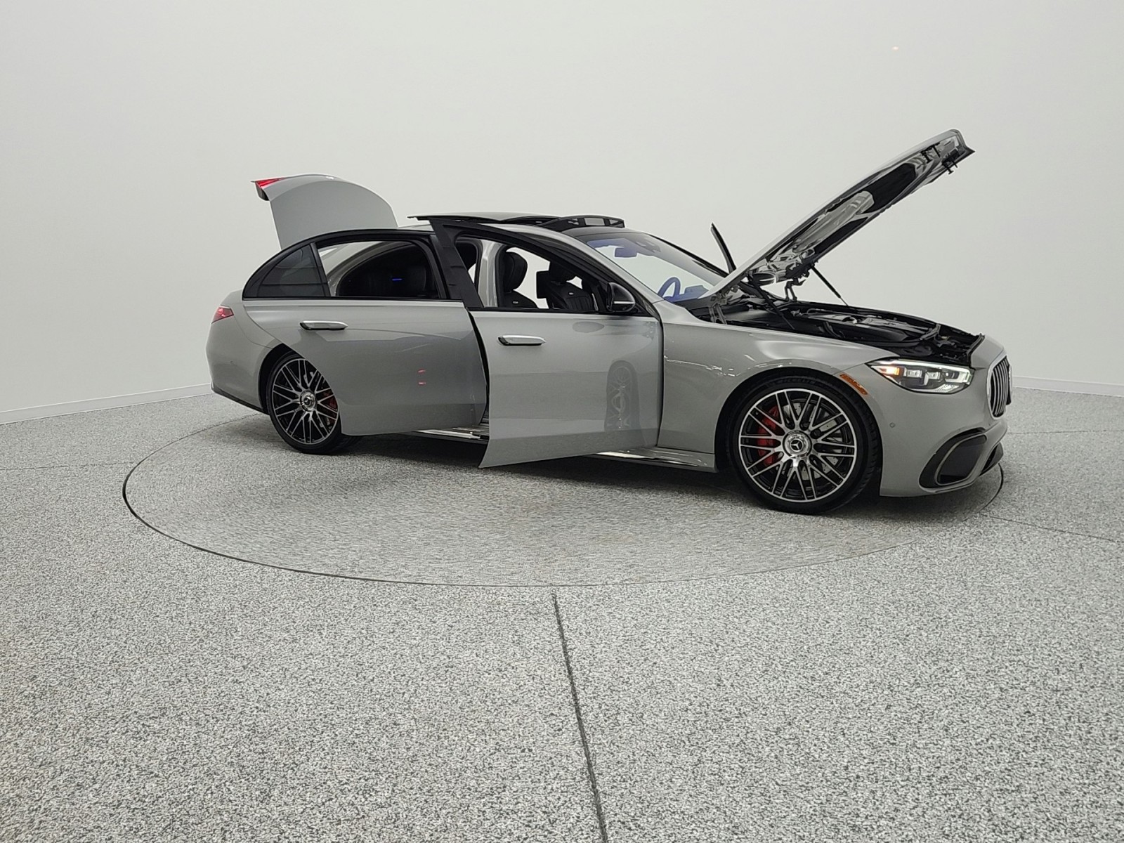 Used 2024 MANUFAKTUR Alpine Grey Mercedes-Benz AMG® S 63 E 4MATIC Sedan image 3