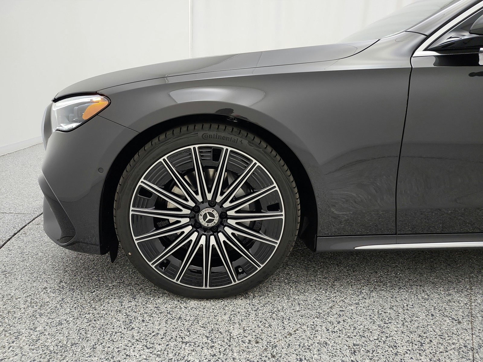 New 2027 Graphite Grey Metallic Mercedes-Benz E 350 RWD Sedan image 13