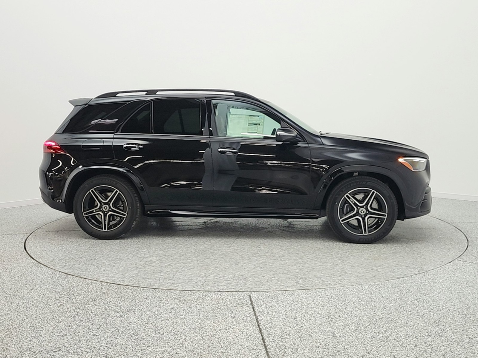 New 2026 Obsidian Black Metallic Mercedes-Benz GLE 350 image 4