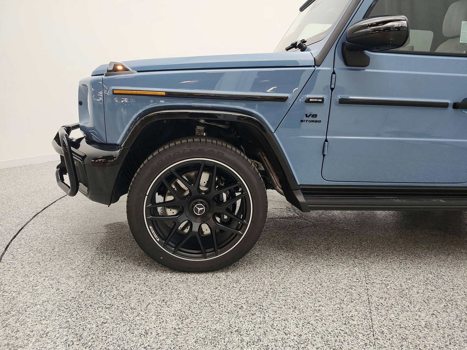 New 2026 MANUFAKTUR Signature China Blue Mercedes-Benz AMG® G 63 image 17