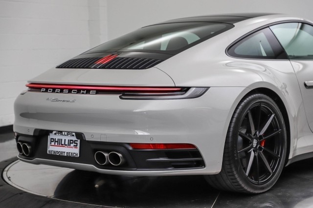 2020 Porsche 911 Carrera S 10