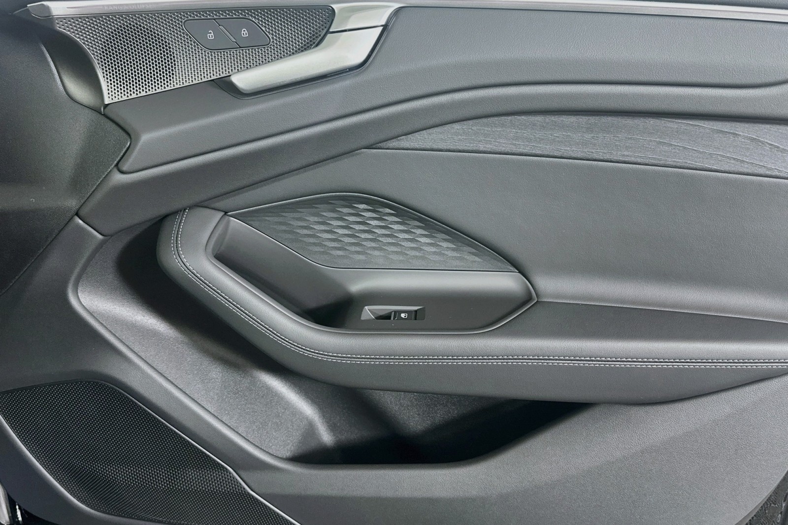 New 2026 Mythos Black Metallic Audi Premium image 16
