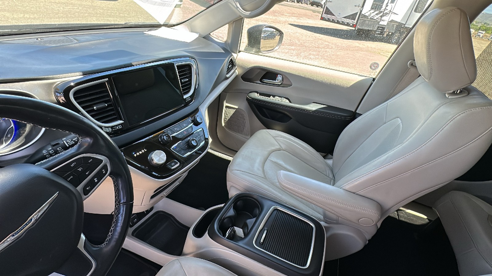 2021 Chrysler Pacifica Touring L 21