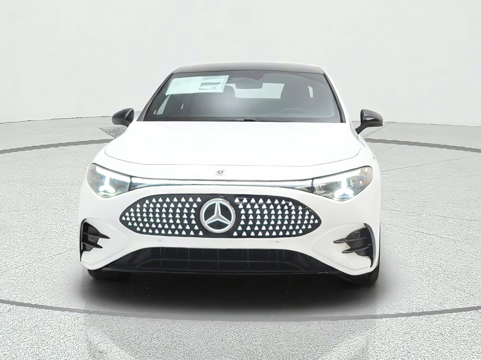 New 2027 Polar White Mercedes-Benz CLA 250+ Electric RWD image 2