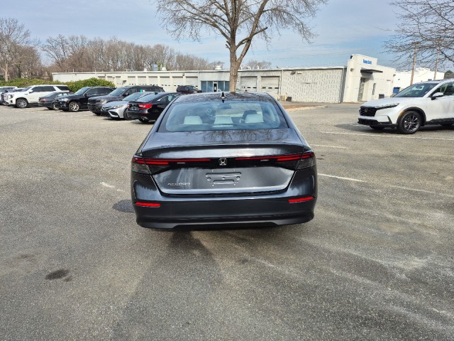 HondaAccord Sedan6