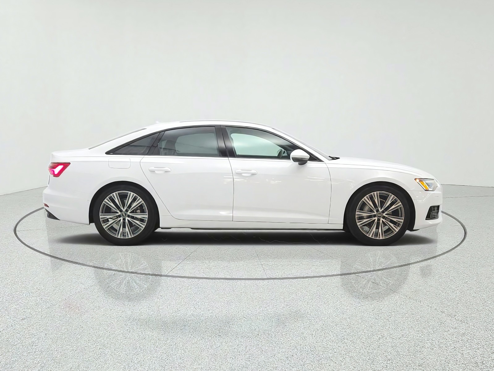 Used 2023 Ibis White Audi Premium Plus image 4