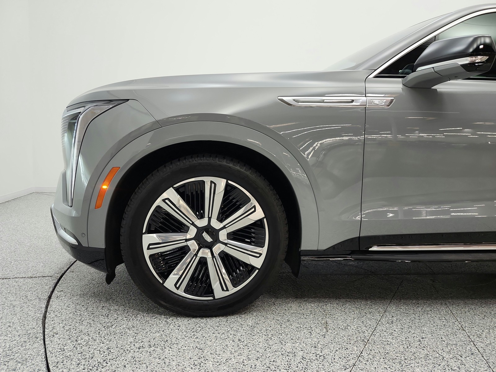 Used 2026 Luna Metallic Cadillac Premium Luxury image 30