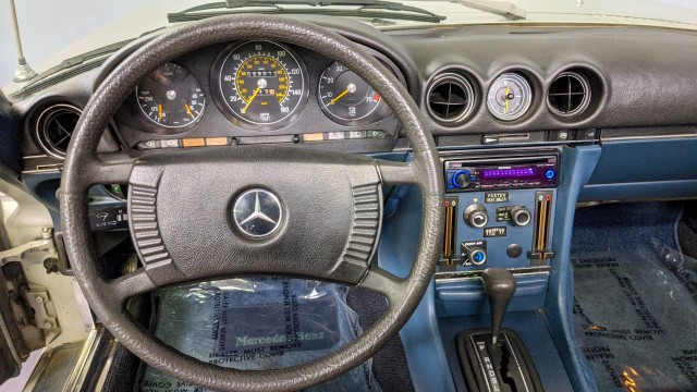 1973 Mercedes-Benz 450 SLC  18